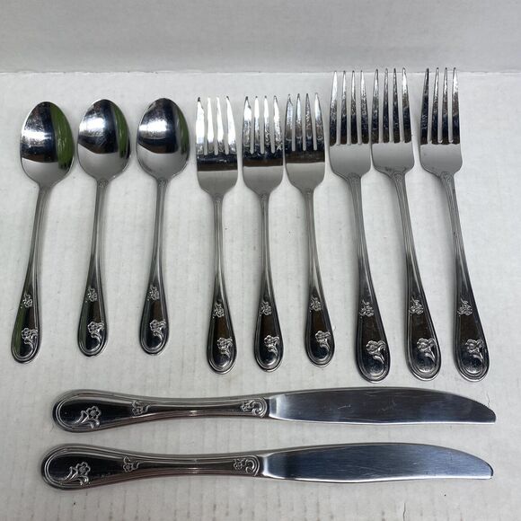 Northland Oneida Devon Mixed Lot Of 11 Flatware Stainless Korea Flowers Dining - Picture 1 of 11